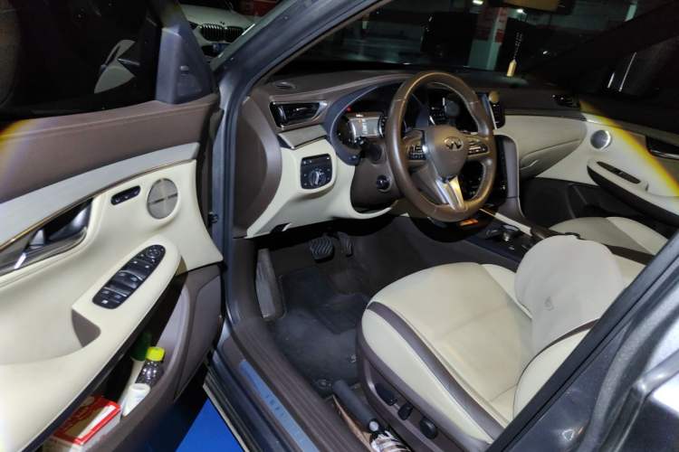 Used Infiniti QX50 2018 2.0T Four-Wheel Drive Luxury Edition Driver Seat