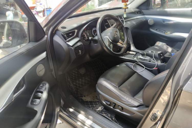 Used Infiniti QX50 2018 2.0T Two-Wheel Drive Fashion Edition Driver Seat
