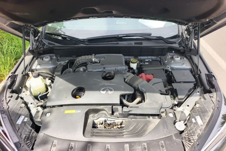 Used Infiniti QX50 2018 2.0T Two-Wheel Drive Fashion Edition Engine Bay
