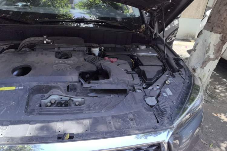 Used Infiniti QX50 2018 2.0T Two-Wheel-Drive Elite Edition Engine Bay Left
