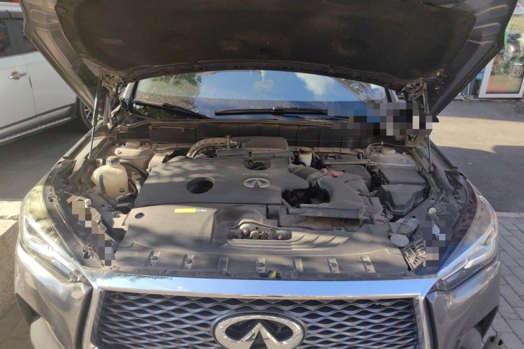 Used Infiniti QX50 2018 2.0T Two-Wheel Drive Fashion Edition Engine Bay