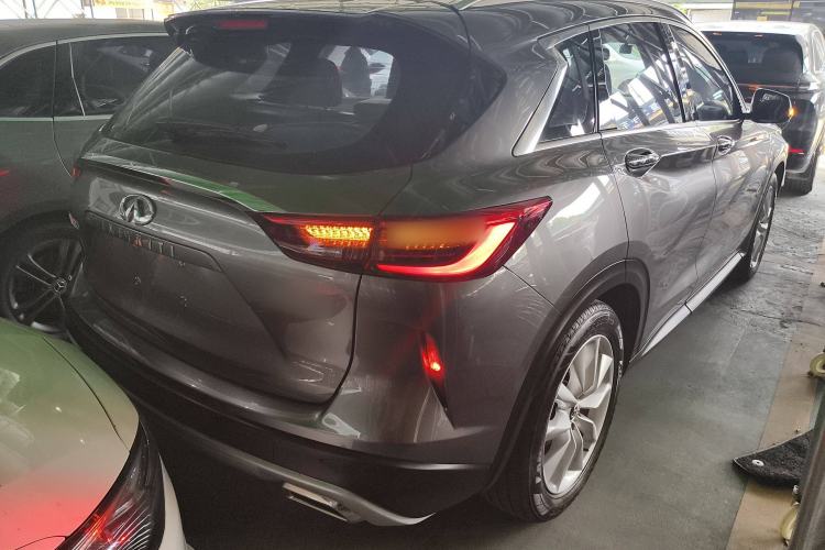 Used Infiniti QX50 2018 2.0T Two-Wheel Drive Fashion Edition Exterior 5
