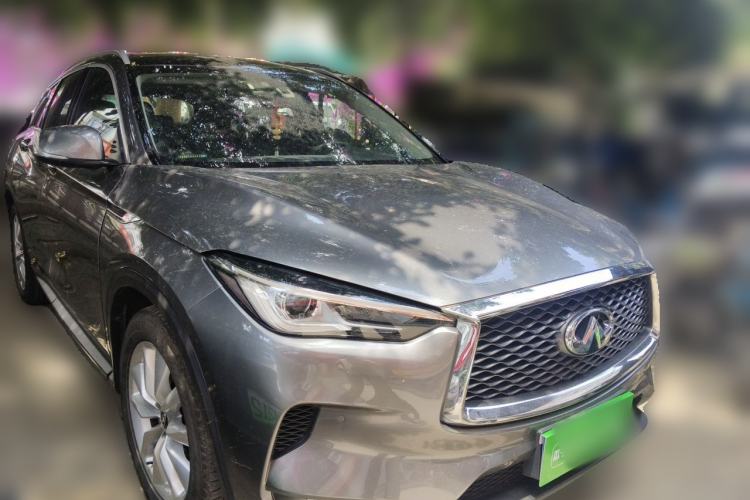 Used Infiniti QX50 2018 2.0T Two-Wheel Drive Fashion Edition Front Right 45 Deg
