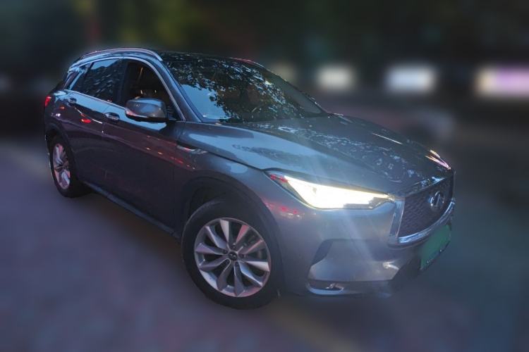 Used Infiniti QX50 2018 2.0T Four-Wheel Drive Elite Edition Front Right 45 Deg