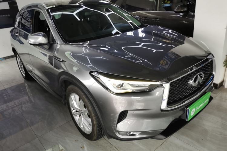 Used Infiniti QX50 2018 2.0T Two-Wheel Drive Fashion Edition Front Right 45 Deg