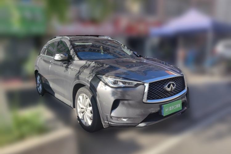 Used Infiniti QX50 2018 2.0T Two-Wheel Drive Fashion Edition Front Right 45 Deg