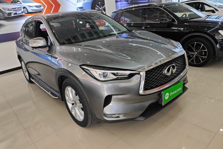 Used Infiniti QX50 2018 2.0T Four-Wheel Drive Elite Edition Front Right 45 Deg