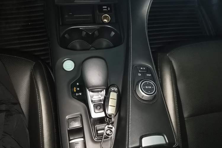 Used Infiniti QX50 2018 2.0T Two-Wheel Drive Fashion Edition Gear Lever