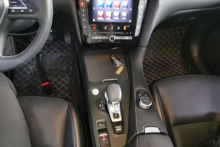 Used Infiniti QX50 2018 2.0T Two-Wheel Drive Fashion Edition Gear Lever