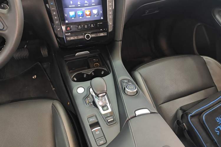 Used Infiniti QX50 2018 2.0T Four-Wheel Drive Elite Edition Gear Lever