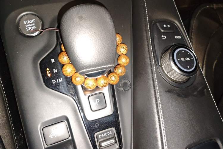 Used Infiniti QX50 2018 2.0T Two-Wheel Drive Fashion Edition Gear Lever