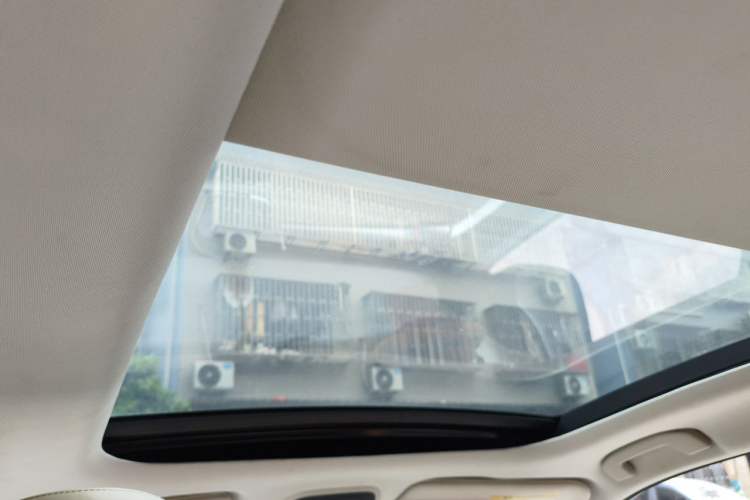 Used Infiniti QX50 2018 2.0T Two-Wheel Drive Fashion Edition Headliner