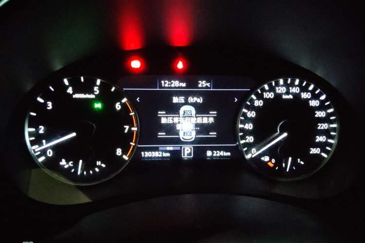 Used Infiniti QX50 2018 2.0T Two-Wheel Drive Fashion Edition Instrument Cluster