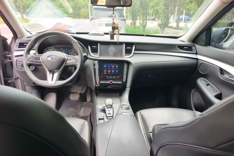 Used Infiniti QX50 2018 2.0T Two-Wheel Drive Fashion Edition Interior 2