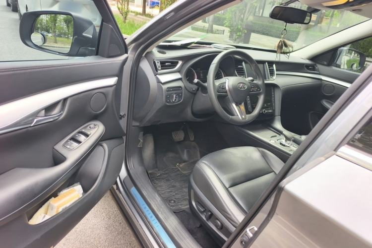 Used Infiniti QX50 2018 2.0T Two-Wheel Drive Fashion Edition Interior 3