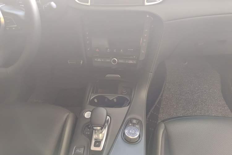 Used Infiniti QX50 2018 2.0T Four-Wheel Drive Elite Edition Interior 4