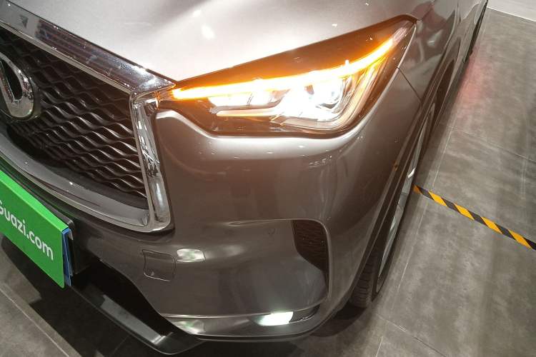 Used Infiniti QX50 2018 2.0T Four-Wheel Drive Elite Edition Left Front Headlight