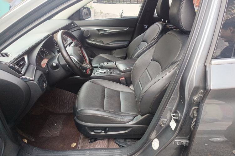 Used Infiniti QX50 2018 2.0T Two-Wheel-Drive Elite Edition Left Front Seat