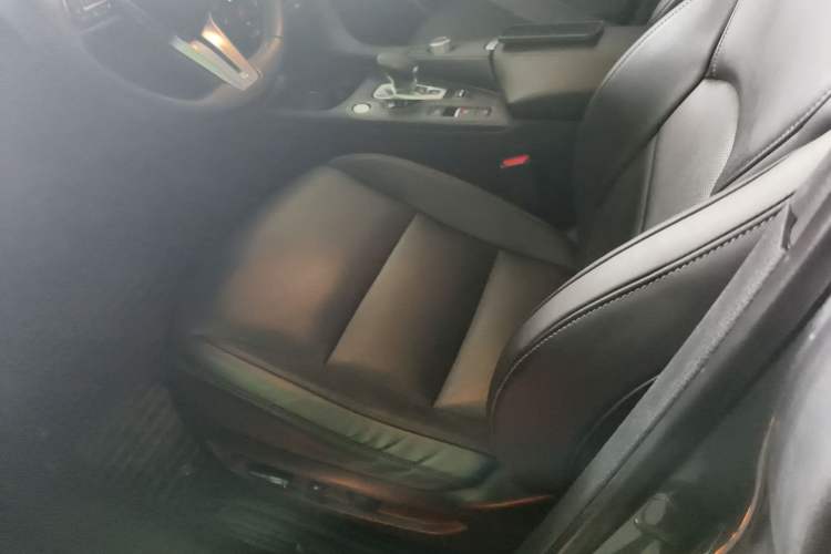 Used Infiniti QX50 2018 2.0T Two-Wheel Drive Fashion Edition Left Front Seat