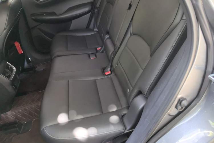 Used Infiniti QX50 2018 2.0T Two-Wheel-Drive Elite Edition Left Rear Seat