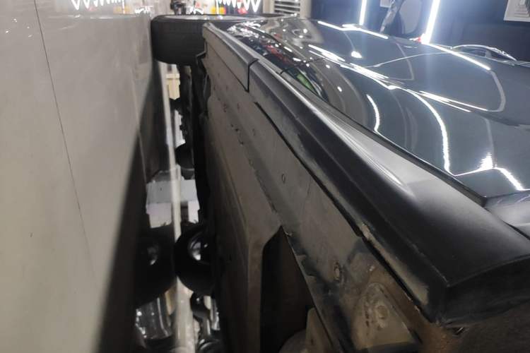 Used Infiniti QX50 2018 2.0T Four-Wheel Drive Elite Edition Left Side Sill