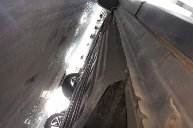 Used Infiniti QX50 2018 2.0T Two-Wheel Drive Fashion Edition Left Side Sill