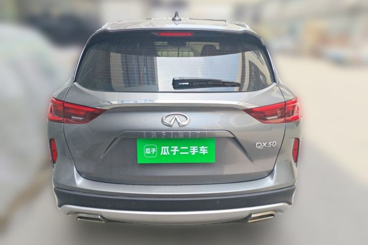 Used Infiniti QX50 2018 2.0T Two-Wheel Drive Fashion Edition Rear