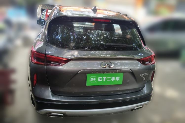 Used Infiniti QX50 2018 2.0T Two-Wheel Drive Fashion Edition Rear