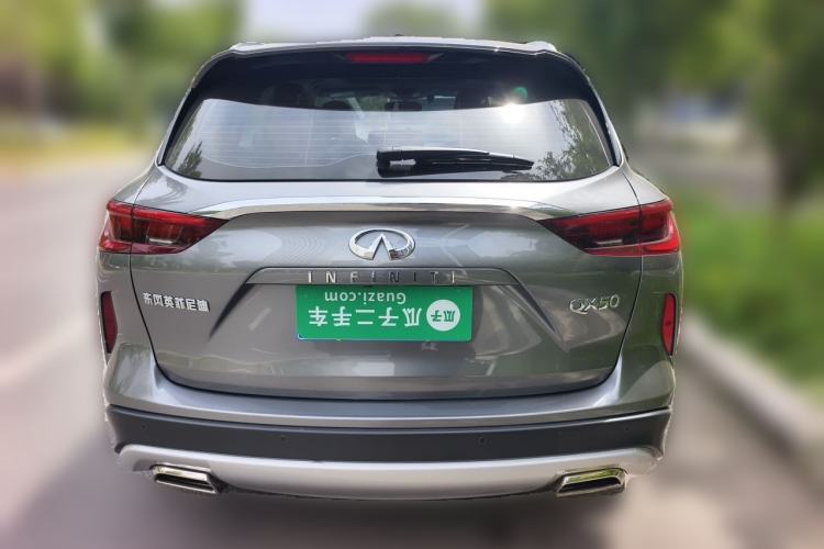 Used Infiniti QX50 2018 2.0T Two-Wheel Drive Fashion Edition Rear