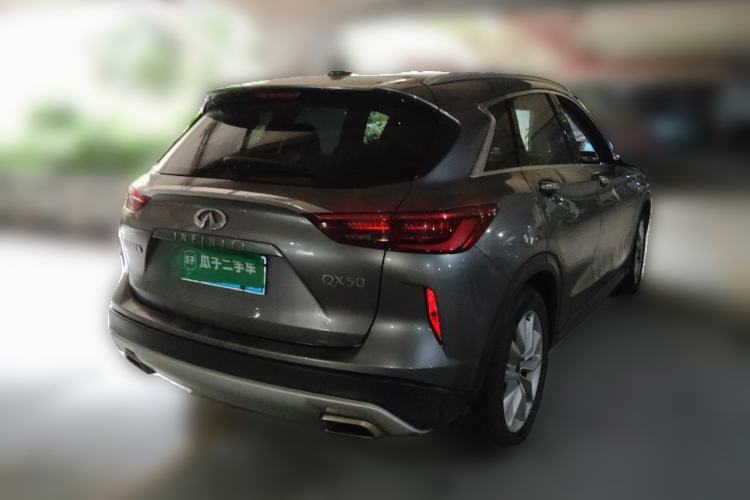 Used Infiniti QX50 2018 2.0T Two-Wheel Drive Fashion Edition Rear Right 45 Deg