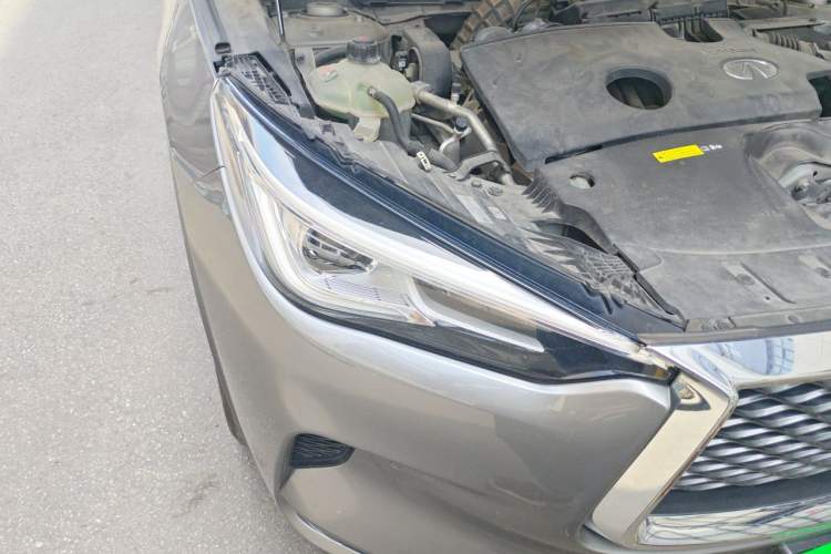 Used Infiniti QX50 2018 2.0T Two-Wheel Drive Fashion Edition Right Front Headlight