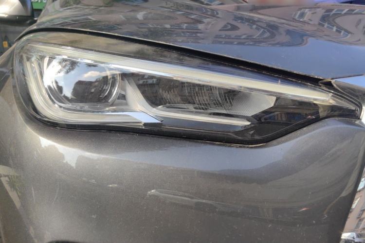 Used Infiniti QX50 2018 2.0T Two-Wheel Drive Fashion Edition Right Front Headlight