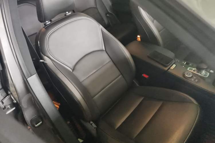 Used Infiniti QX50 2018 2.0T Two-Wheel Drive Fashion Edition Right Front Seat