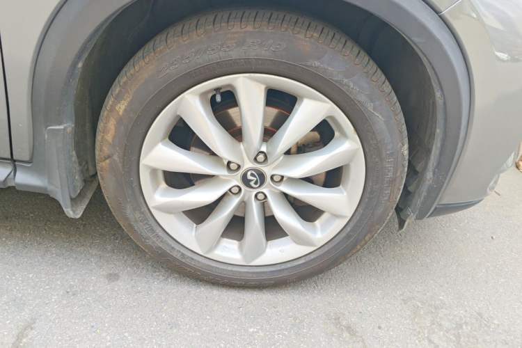 Used Infiniti QX50 2018 2.0T Two-Wheel Drive Fashion Edition Right Front Wheel Hub