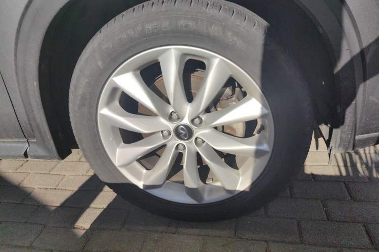 Used Infiniti QX50 2018 2.0T Two-Wheel Drive Fashion Edition Right Front Wheel Hub