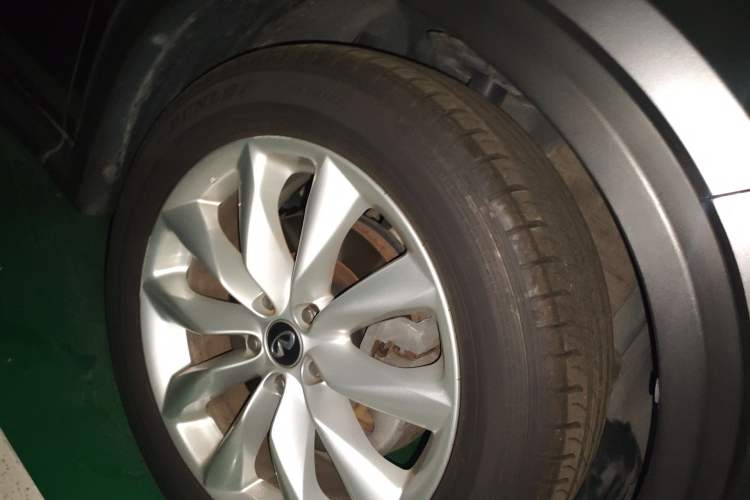 Used Infiniti QX50 2018 2.0T Two-Wheel Drive Fashion Edition Right Front Wheel Hub