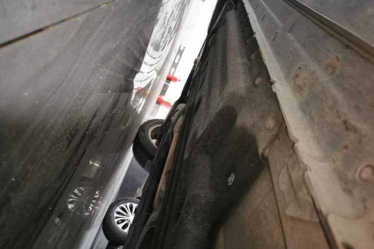 Used Infiniti QX50 2018 2.0T Two-Wheel Drive Fashion Edition Right Side Sill