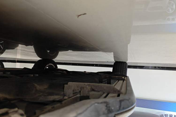 Used Infiniti QX50 2018 2.0T Four-Wheel Drive Elite Edition Right Side Sill