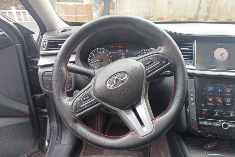 Used Infiniti QX50 2018 2.0T Two-Wheel-Drive Elite Edition Steering Wheel