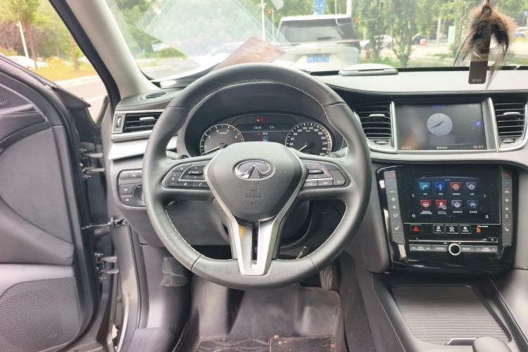 Used Infiniti QX50 2018 2.0T Two-Wheel Drive Fashion Edition Steering Wheel