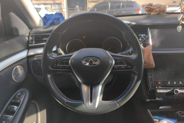Used Infiniti QX50 2018 2.0T Two-Wheel Drive Fashion Edition Steering Wheel