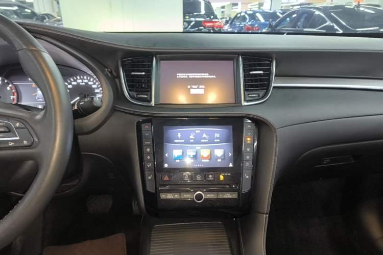 Used Infiniti QX50 2018 2.0T Four-Wheel Drive Smart Edition Audio And AC Panel