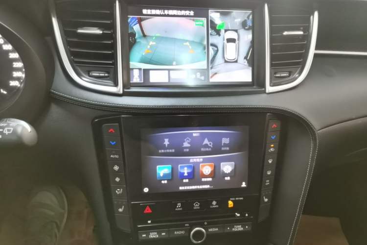 Used Infiniti QX50 2018 2.0T Four-Wheel Drive Smart Edition Audio And AC Panel