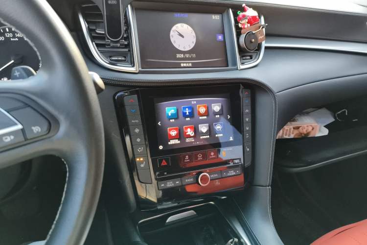 Used Infiniti QX50 2018 2.0T Two-Wheel Drive Fashion Edition Audio And AC Panel