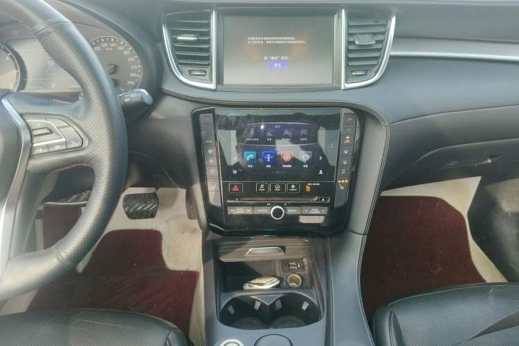 Used Infiniti QX50 2018 2.0T Four-Wheel Drive Elite Edition Audio And AC Panel