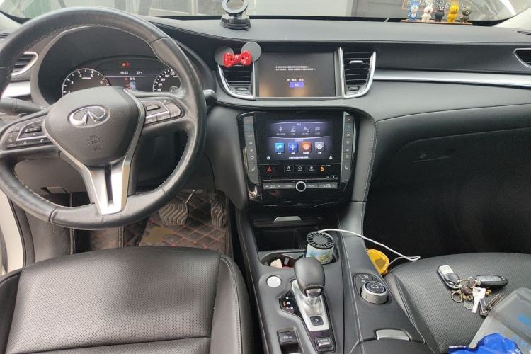 Used Infiniti QX50 2018 2.0T Four-Wheel Drive Luxury Edition Center Console