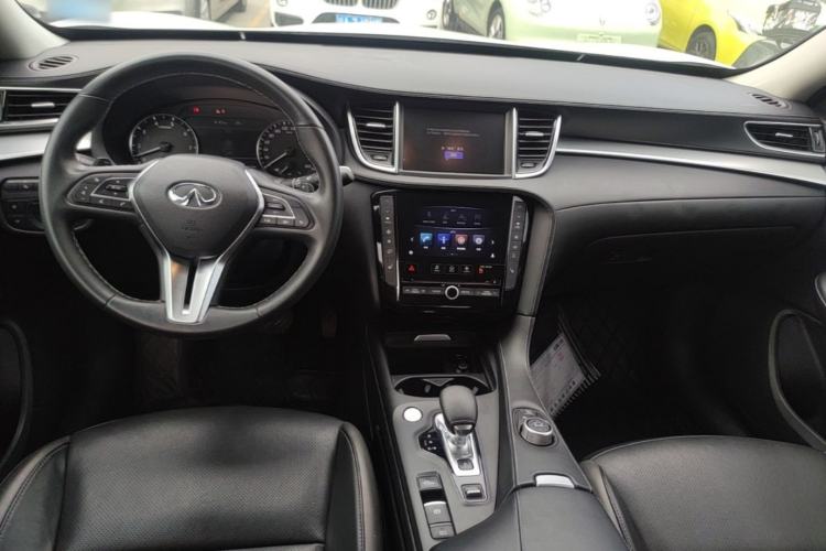 Used Infiniti QX50 2018 2.0T Four-Wheel Drive Elite Edition Center Console