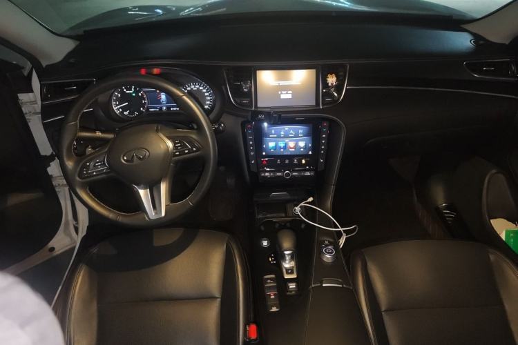 Used Infiniti QX50 2018 2.0T Four-Wheel Drive Elite Edition Center Console