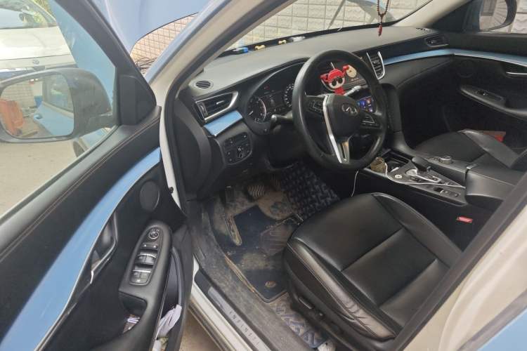 Used Infiniti QX50 2018 2.0T Two-Wheel Drive Fashion Edition Driver Seat