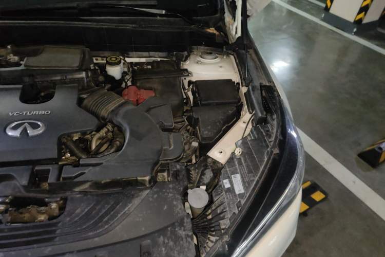 Used Infiniti QX50 2018 2.0T Four-Wheel Drive Elite Edition Engine Bay Left